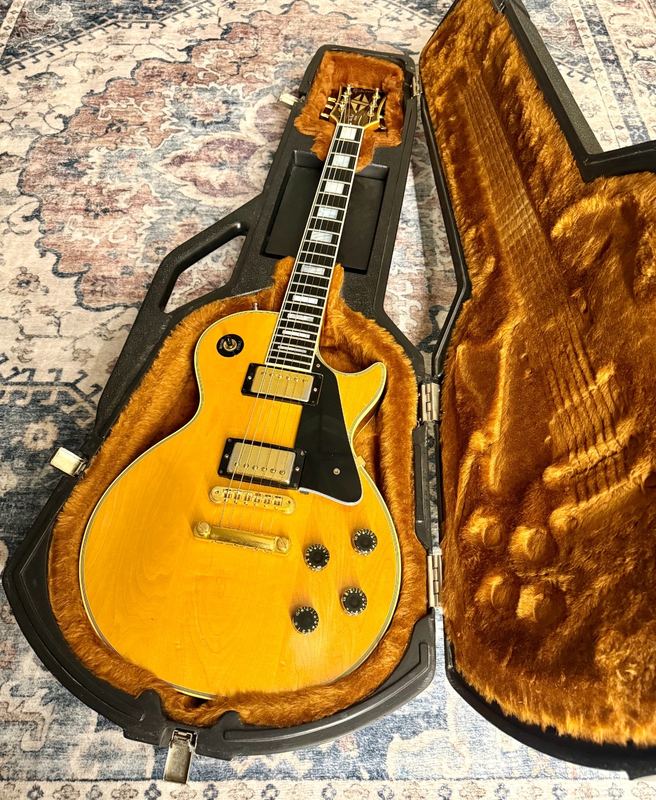 1982 Gibson Les Paul Custom “BLONDE BEAUTY” Natural Finish + GOLD Plush Chainsaw