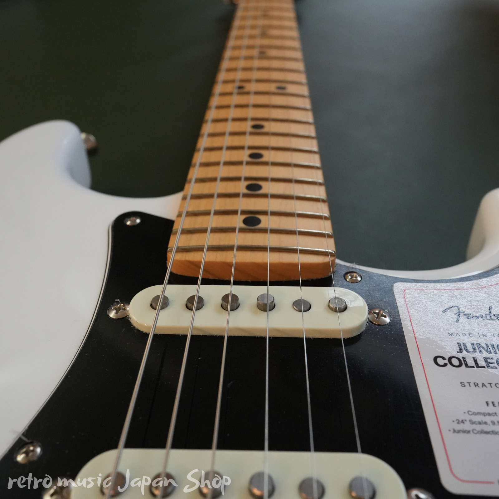 Fender Made in Japan Junior Collection Stratocaster Maple Arctic White