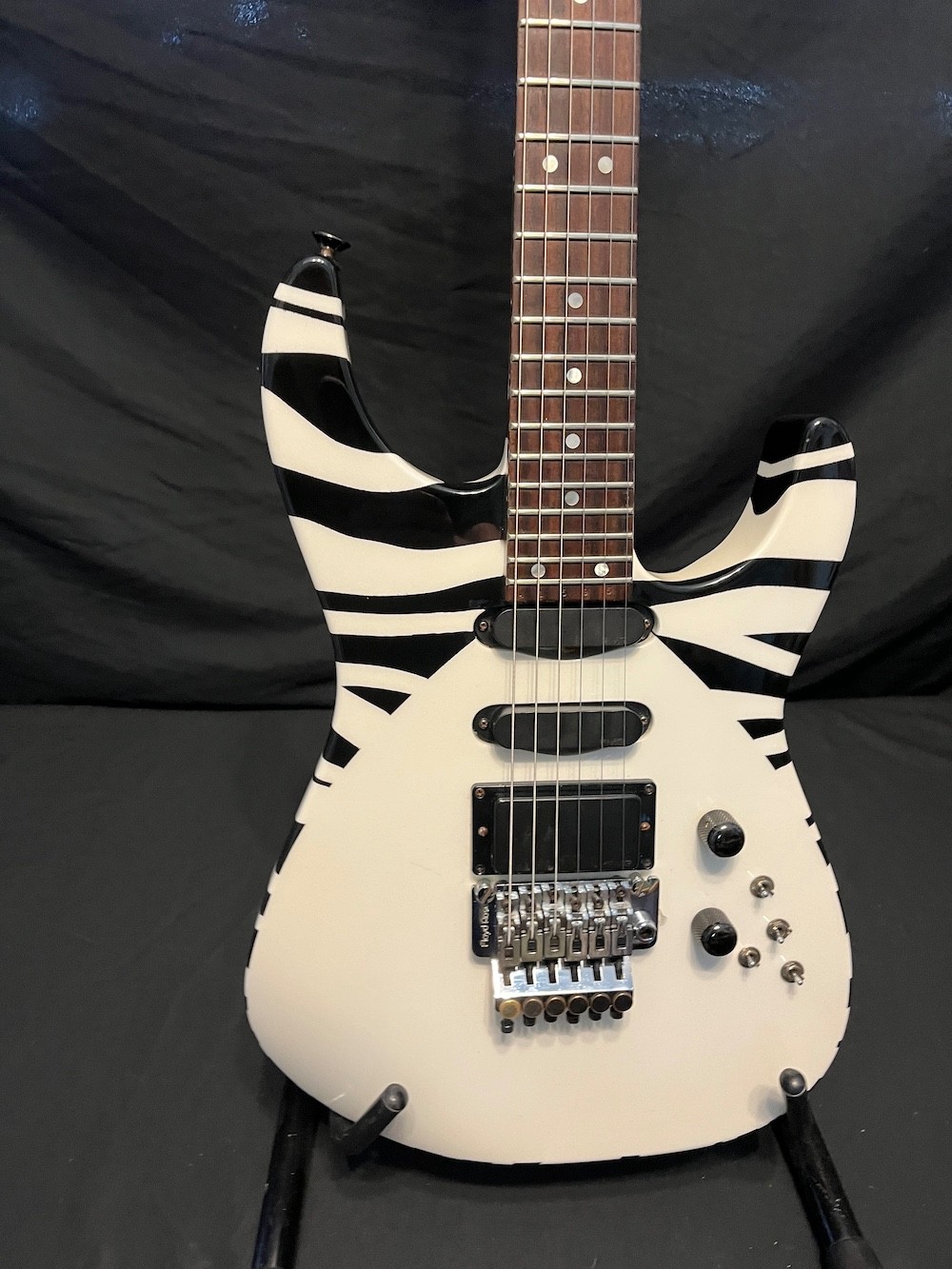 1986 Jackson USA Soloist Platinum Pearl Guitar W/Zebra Stripes W/Case