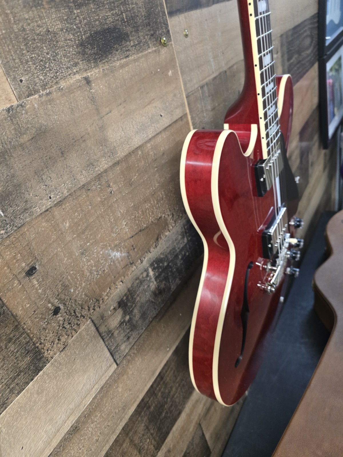 2025 Gibson ES-335 Figured W/Ohsc 7.5 Lb
