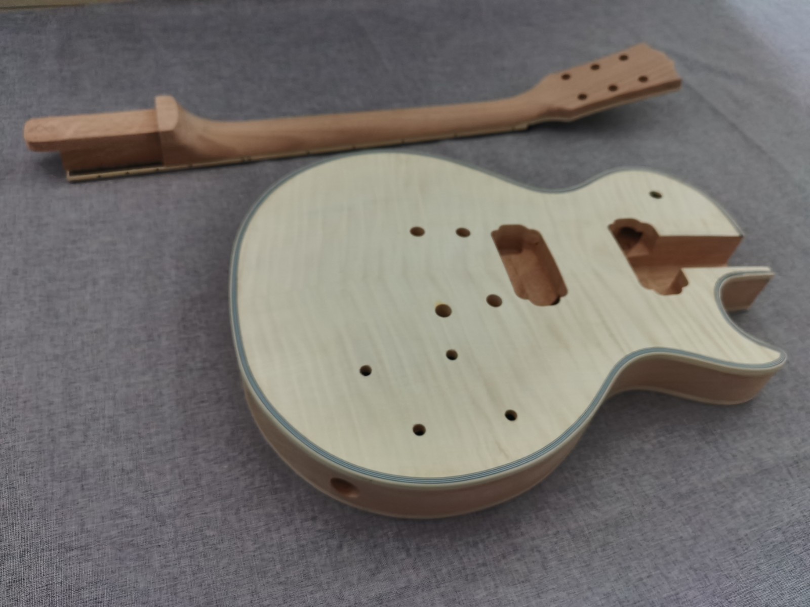 DIY 6 String LP Custom Style Electric Guitar Kit Flame Maple Top GD Part 22F