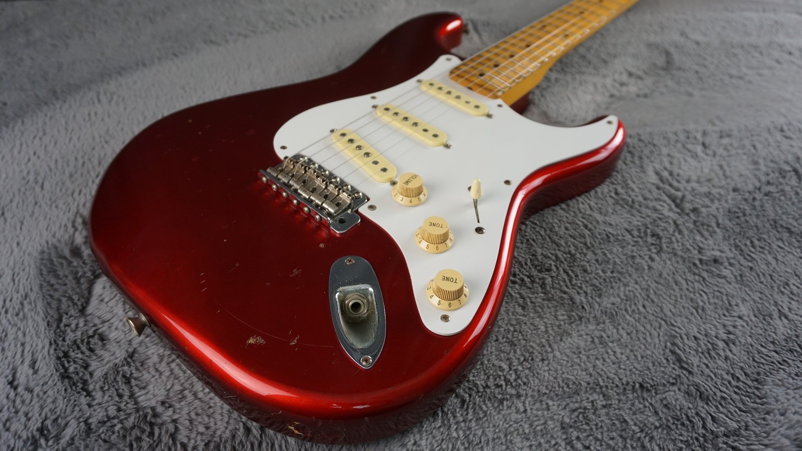 Fender Japan ST57-500 Stratocaster 1989 Candy Apple Red