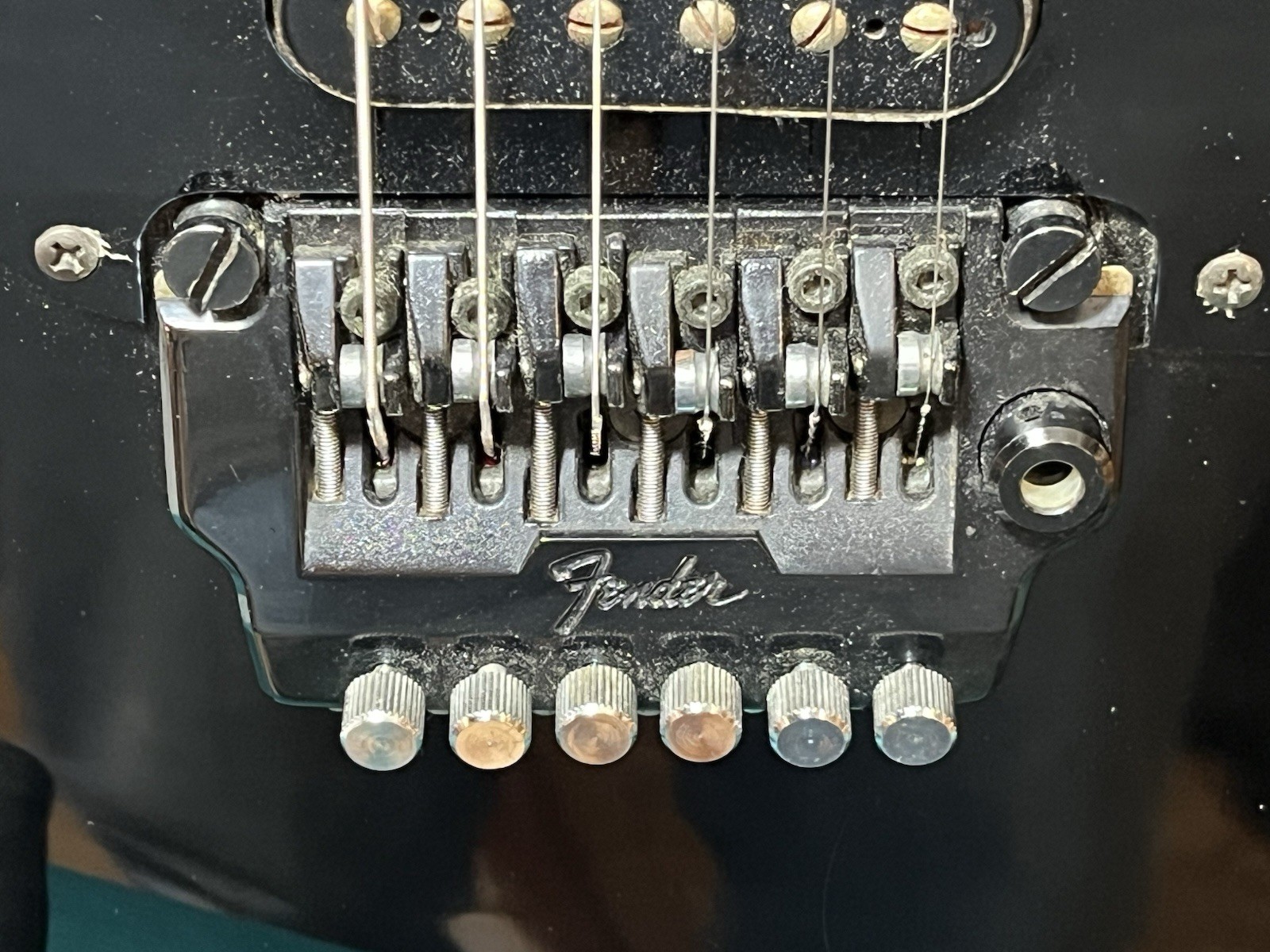 1985 Fender Stratocaster ST-556 Boxer Japan: Black / Black