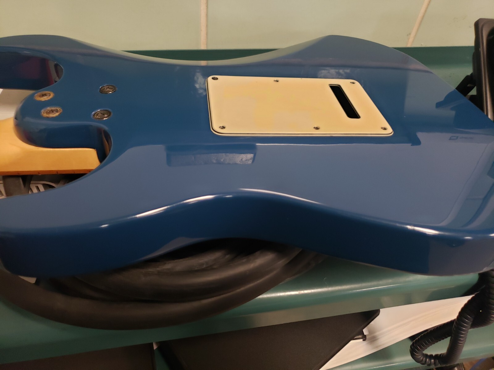 Electric Guitar Discovery Series Floyd Rose FR Blue 80% Frets in good condition.