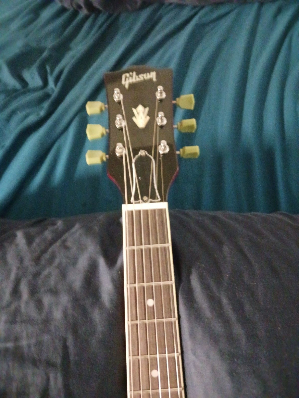 es 335 style guitar