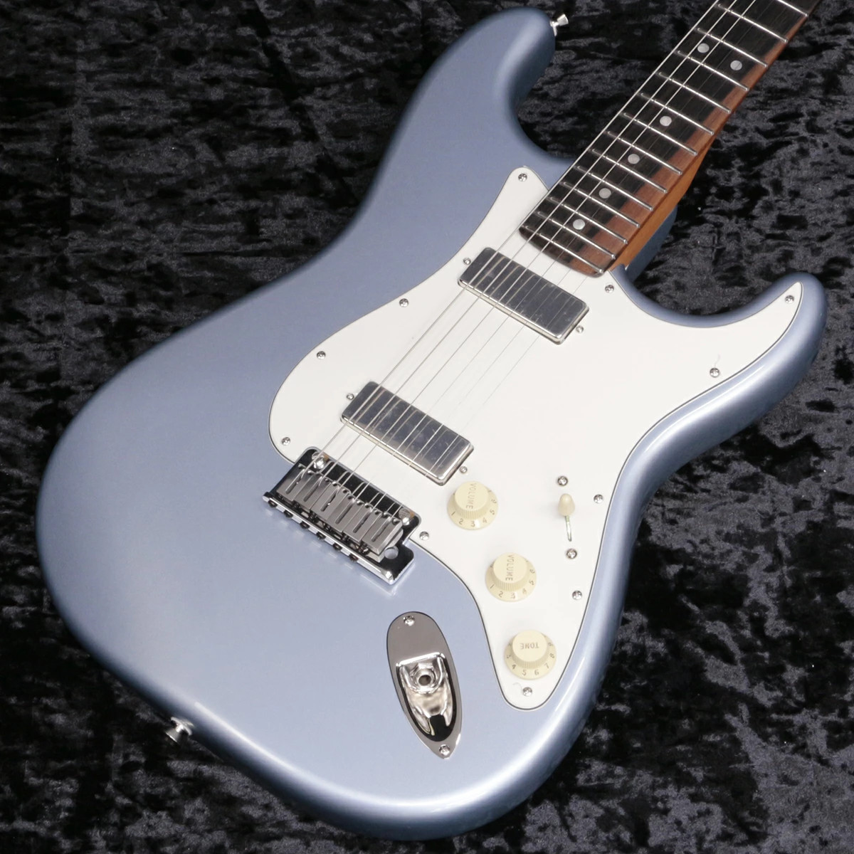 Fender / American Professional II Stratocaster HH RW Ice Blue Metallic 3.75kg