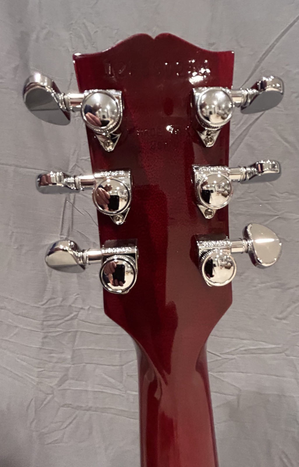 Gibson Les Paul Studio Electric Guitar 2019 – Wine Red