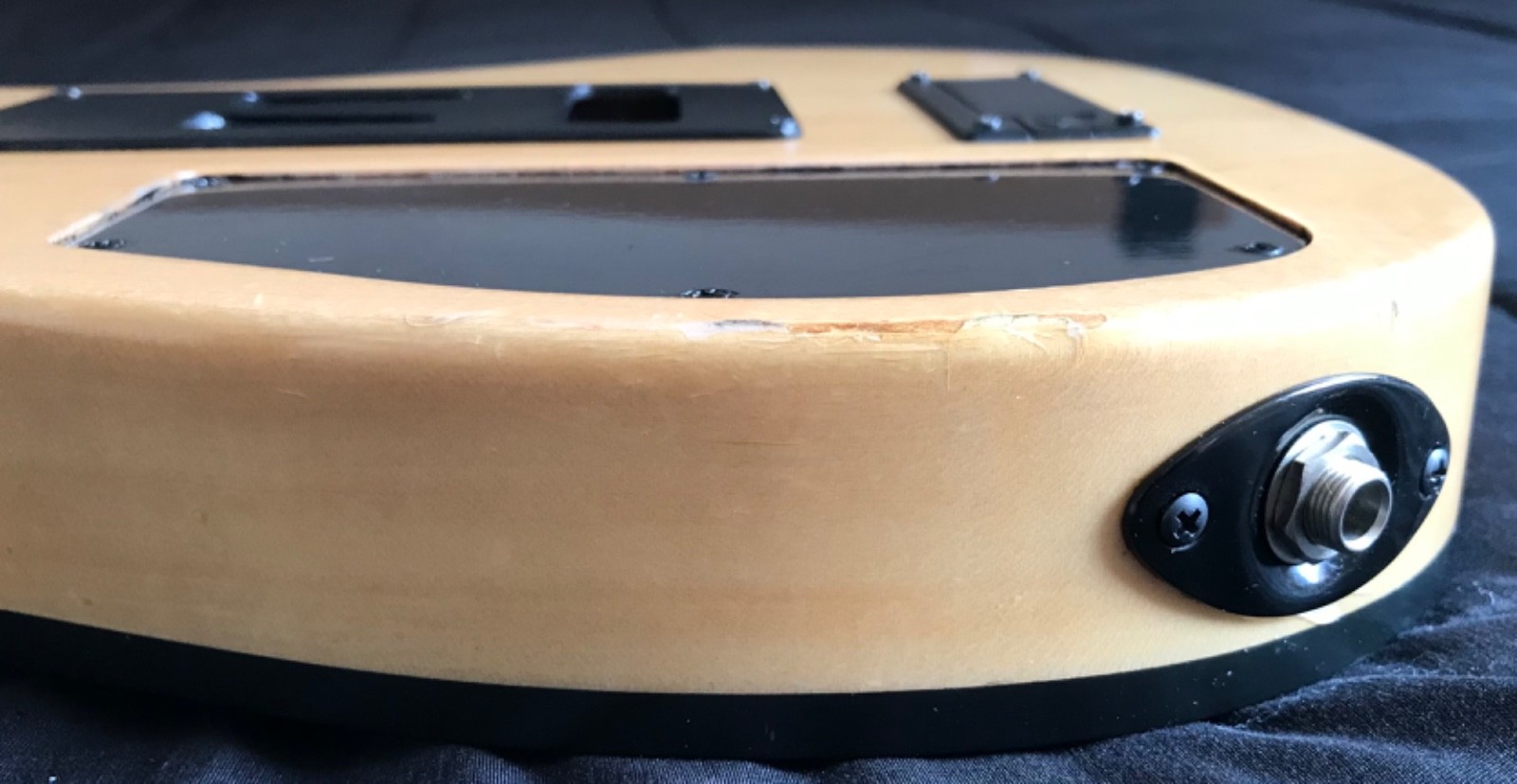 High-Performance Godin Redline III 2010 – Rarely Seen – Gorgeous Natural Maple F