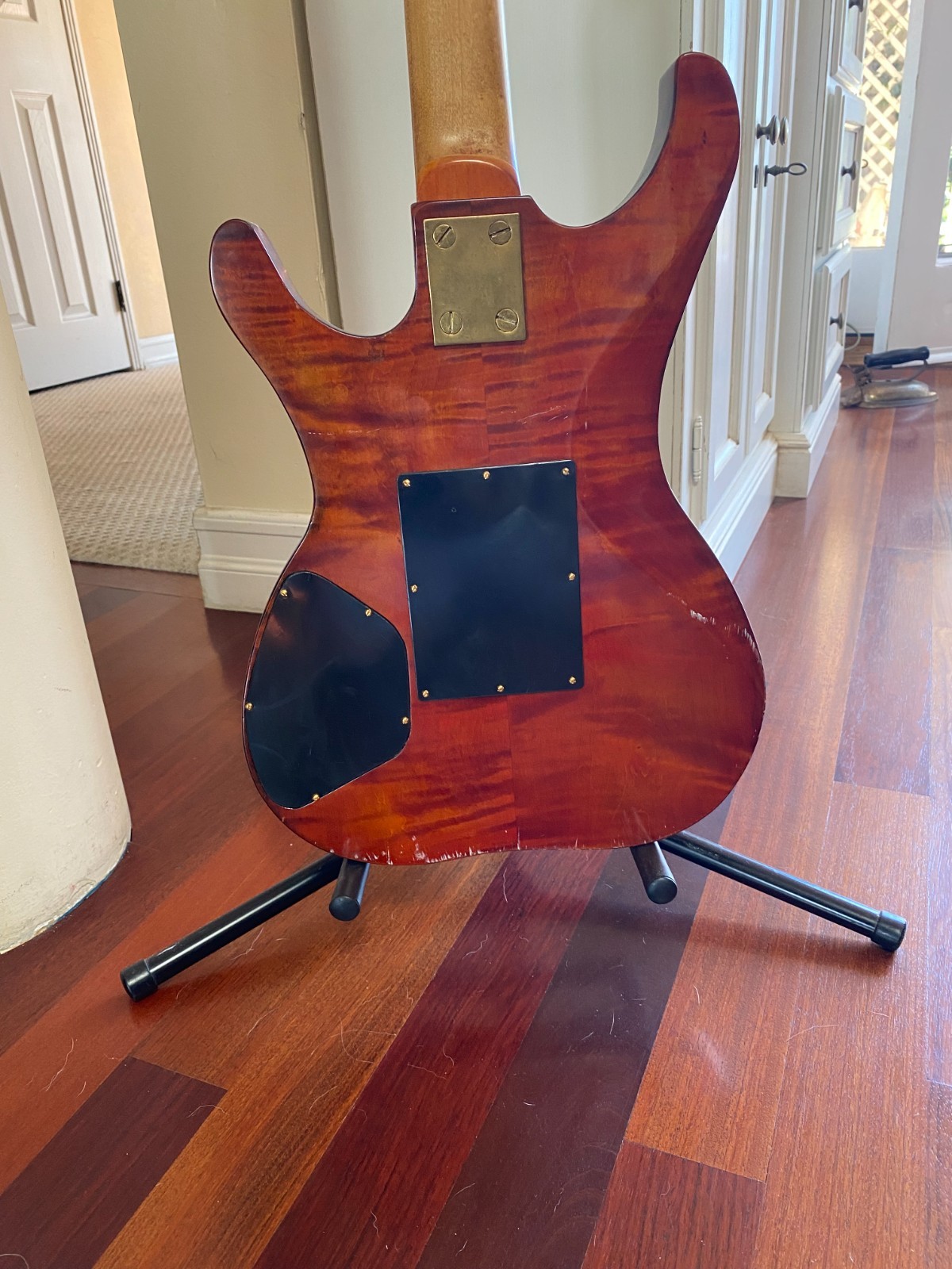 Handmade Electric Guitar. Custom Build Eagle 2 – Sunburst Nitro Finish