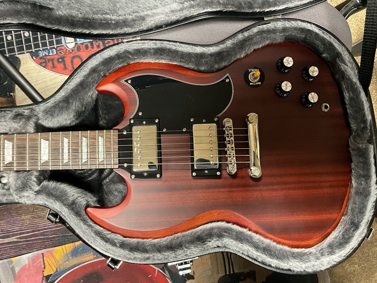 Epiphone SG Candy Apple Red Solid Body Electric Guitar 2012 excellent with case