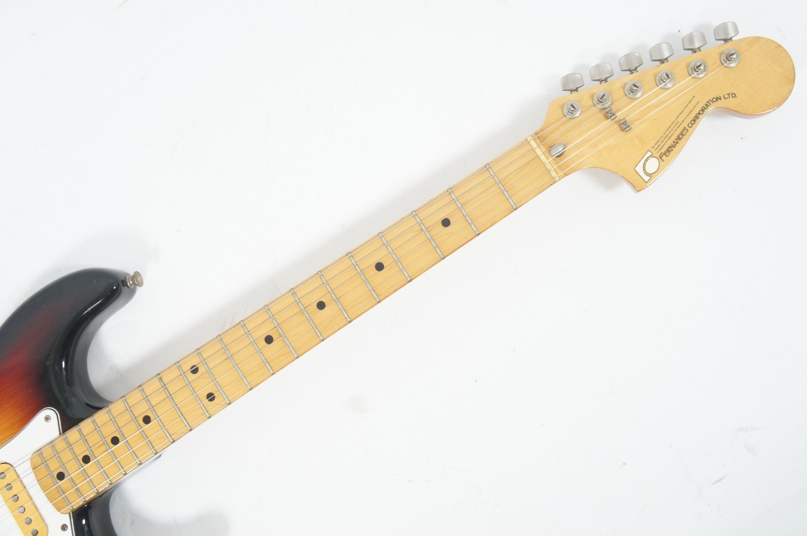 Fernandes FST-70 Vintage Stratocaster 1979 Sunburst Stone Logo Ash Body