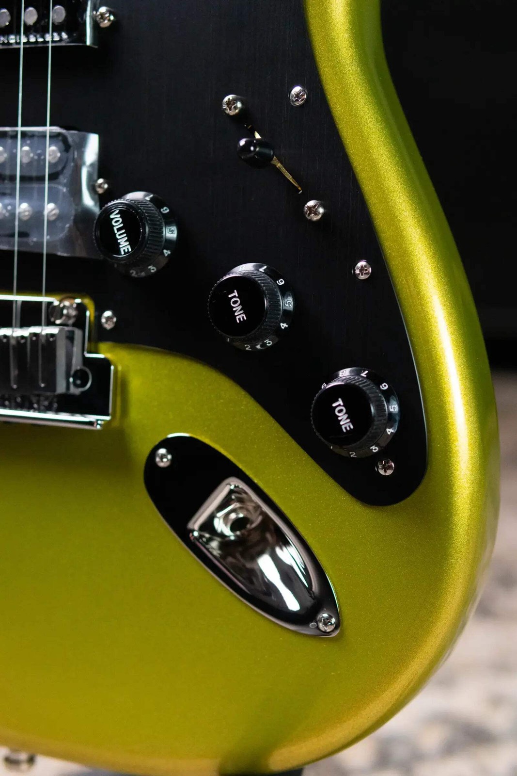 Fender American Ultra II Stratocaster HSS Electric Guitar – Solar Flare with Har