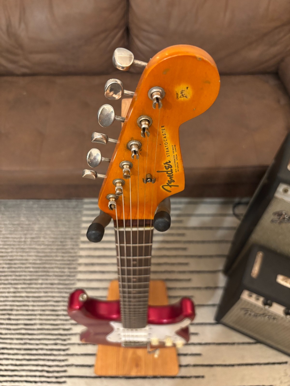 Fender Stratocaster 1963 Glas Custom Candy Apple Red Relic 7.6lbs w/ Tweed Case