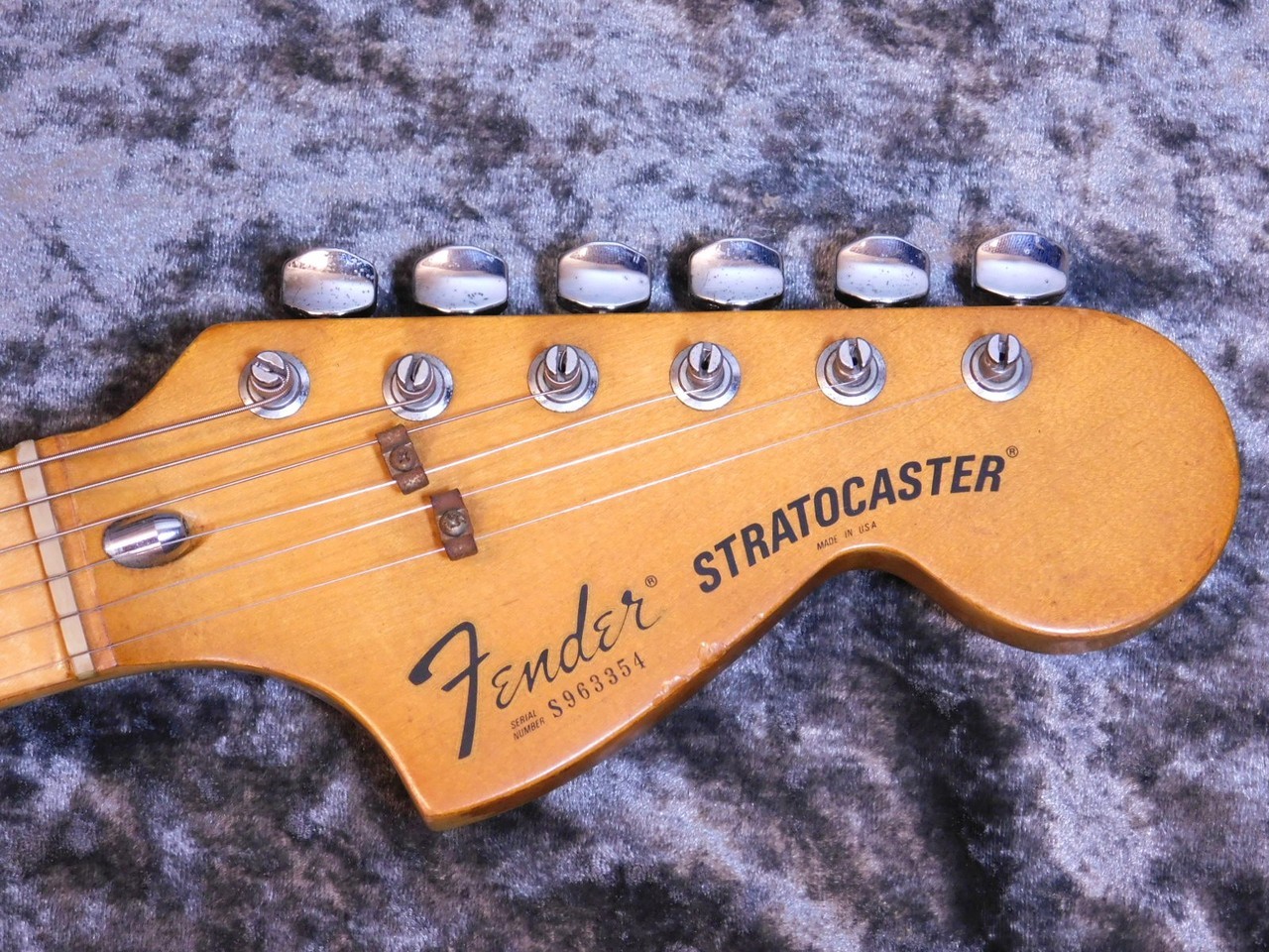 Fender Stratocaster 1981 International Color Cathay Ebony 4.40kg Electric Guitar