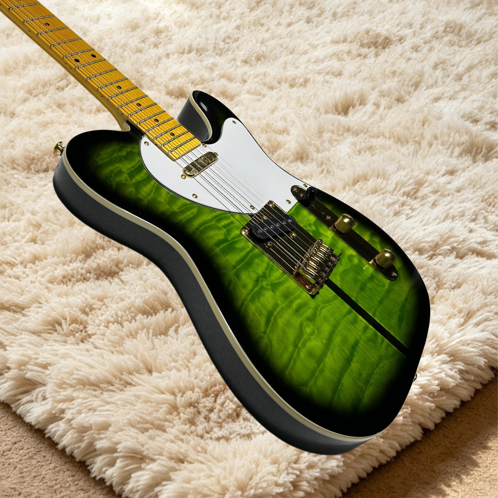 Tele Electric Guitar Cloud Maple Top Green Burst Color Golden Hardware