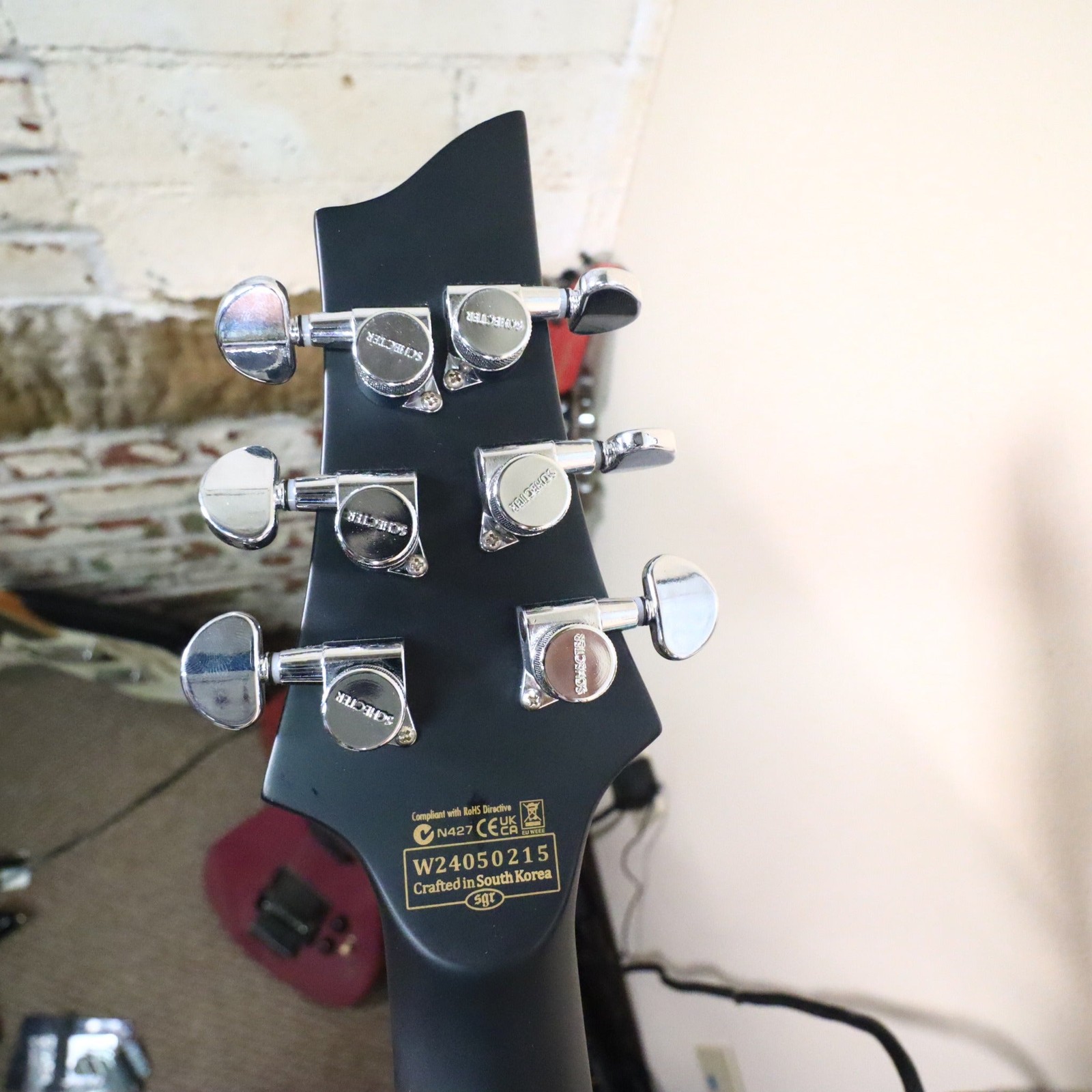 2024 Schecter Diamond Series MGK Machine Gun Kelly Razorblade Electric Guitar