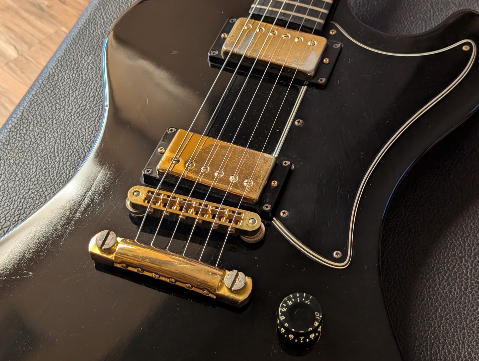 1977 Gibson RD Artist Moog Electric Guitar Vintage Ebony Black W/OHSC NICE!