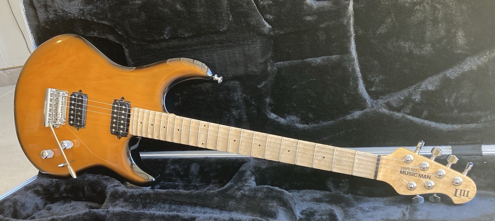Ernie Ball Music Man Luke 3 HH Stainless Frets Bare Knuckles Xcellent Condish 🤩