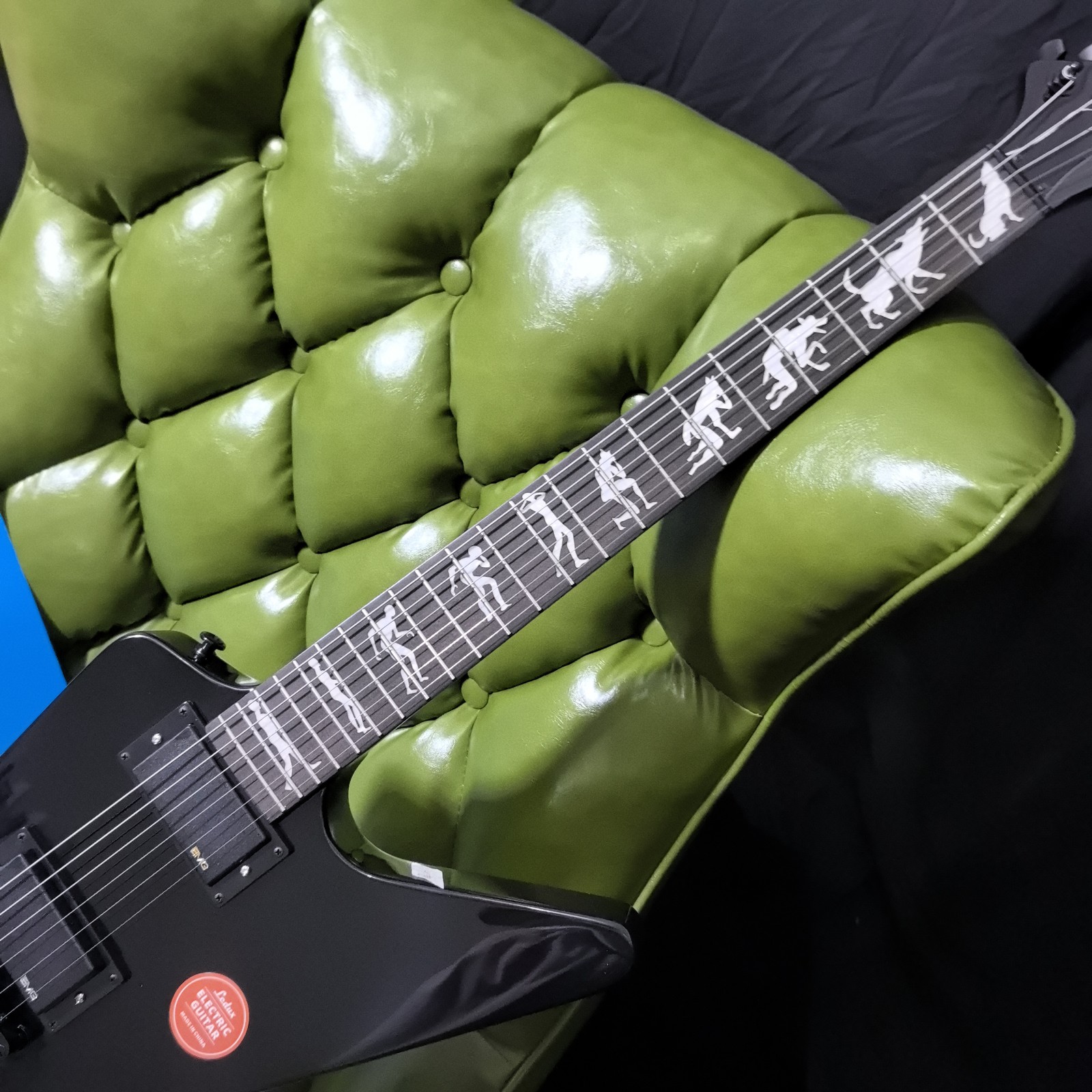 V Shape Solid Electric Guitar H-H Pickups Black Gloss Finish Black HW Classic