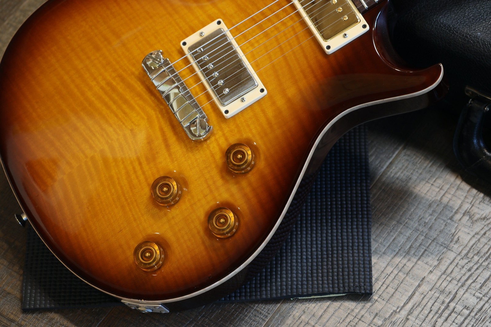 2000 PRS McCarty Single Cut 10 Top Guitar McCarty Sunburst w Bird Inlays + OHSC