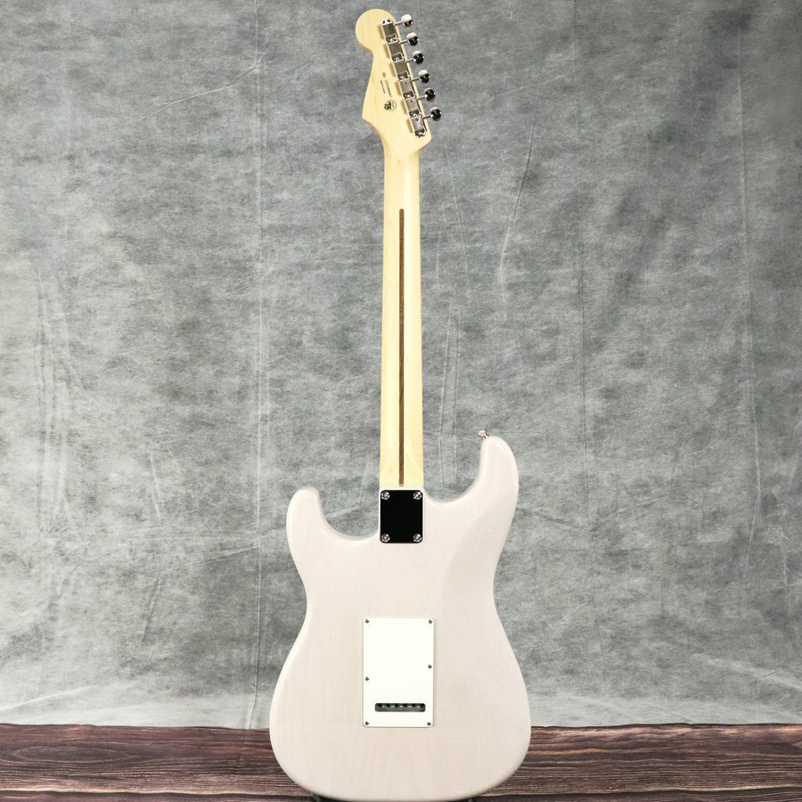 Fender Made in Japan Hybrid II Stratocaster (US Blonde/Maple) Vintage Alder body