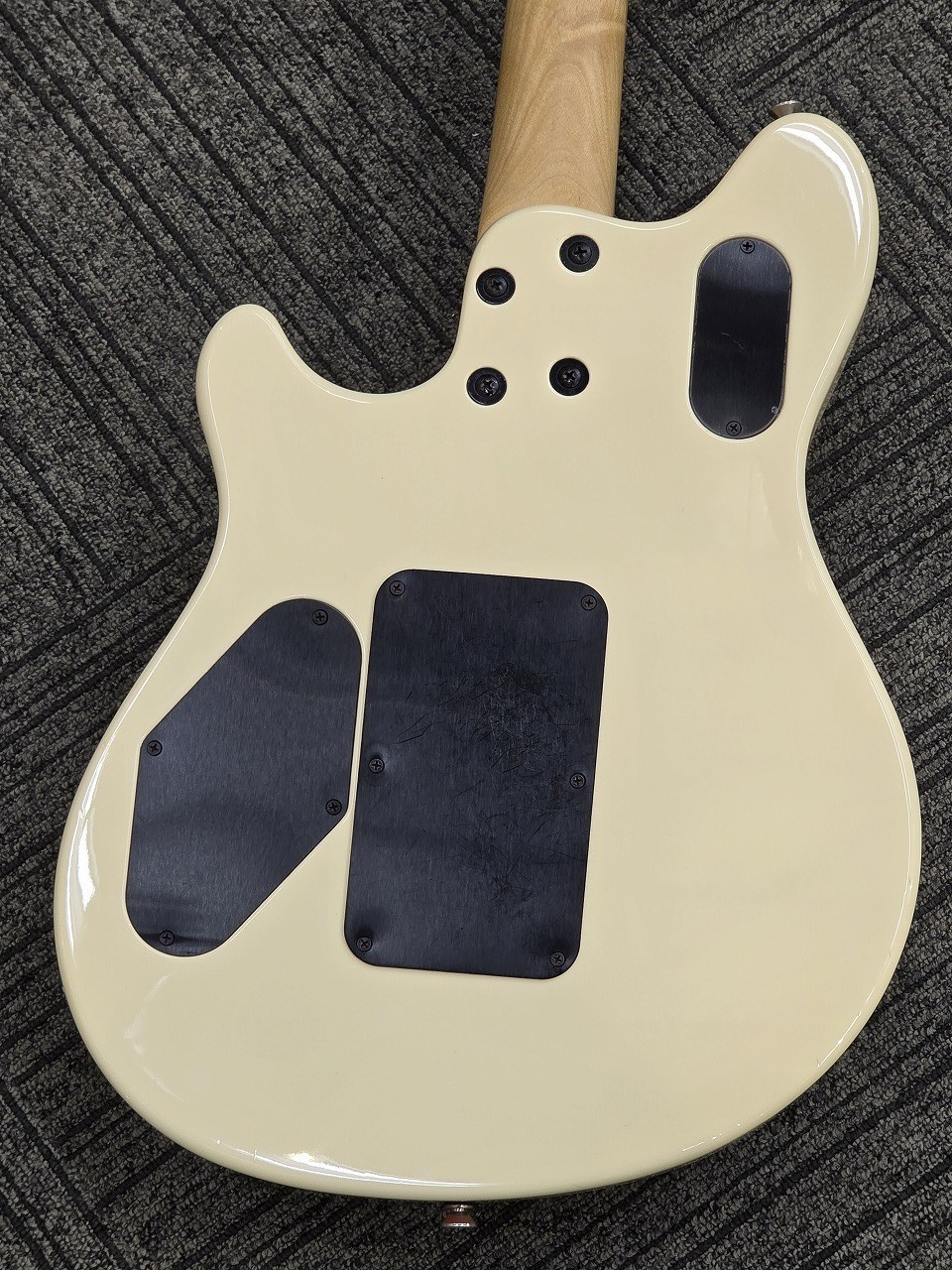 PEAVEY USA Wolfgang Special electric guitar