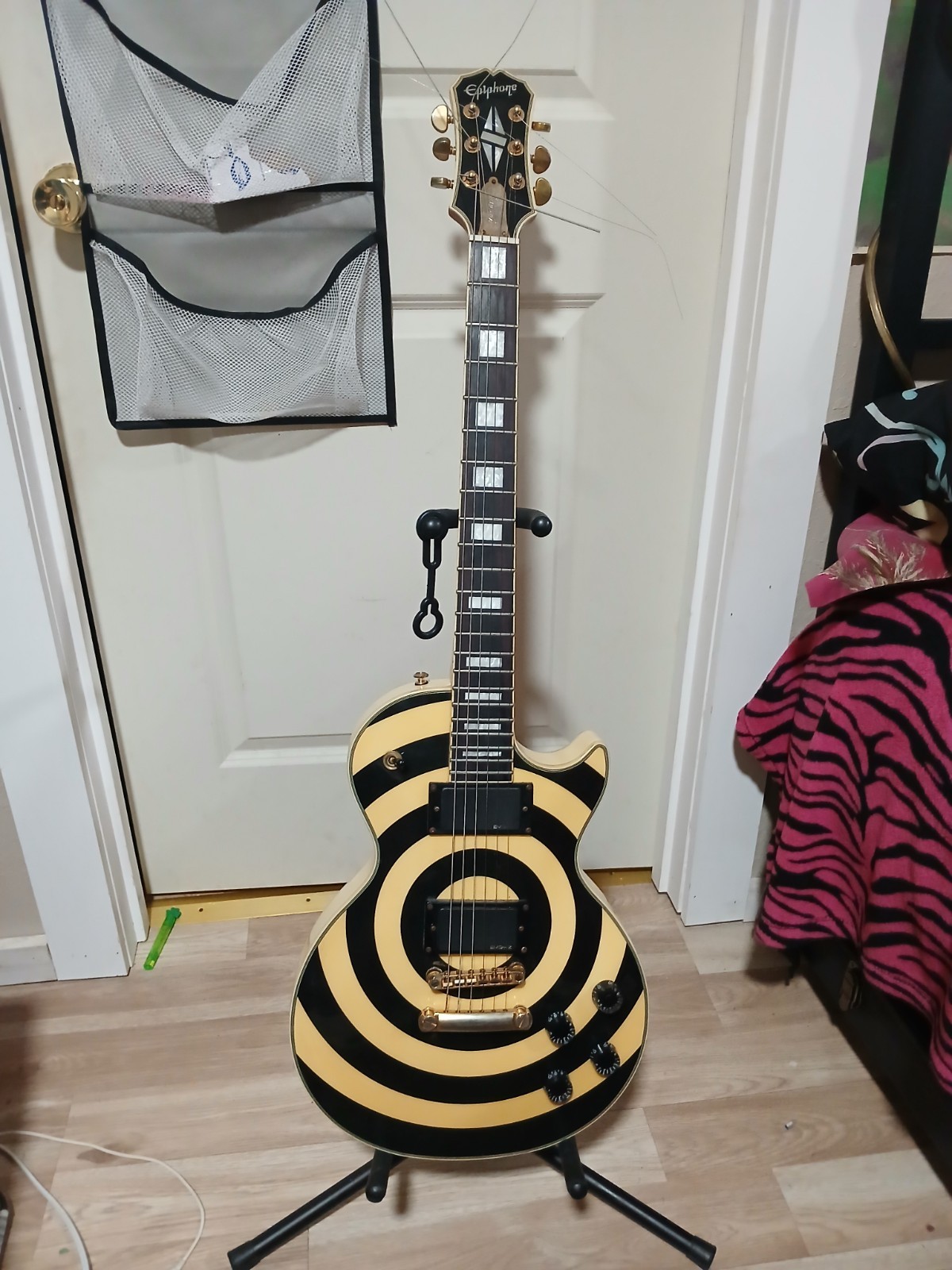 Epiphone Zakk Wylde Les Paul Custom Bullseye Black 6-String 2006 + Stand