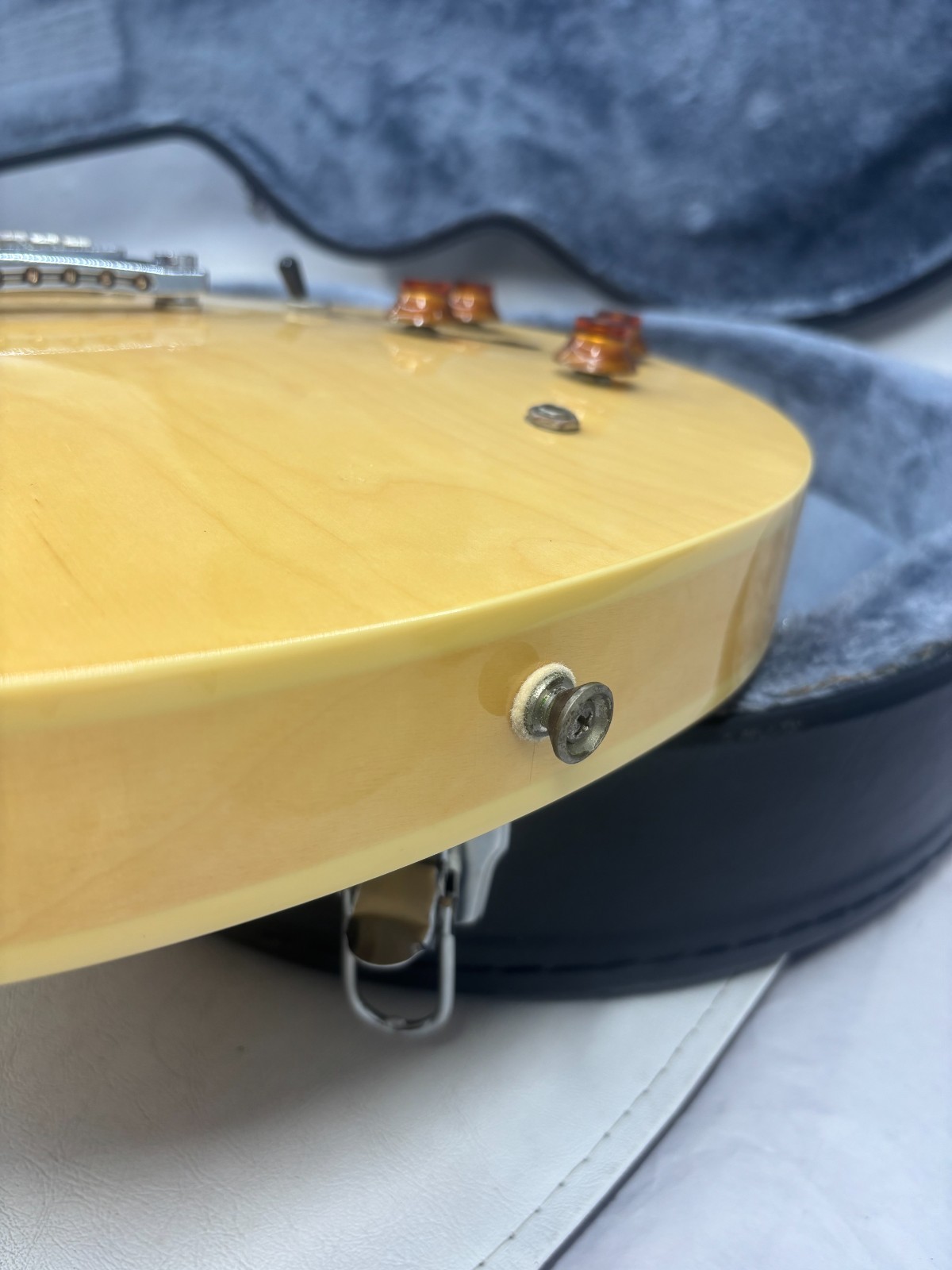 Epiphone Dot W/ Hard Case