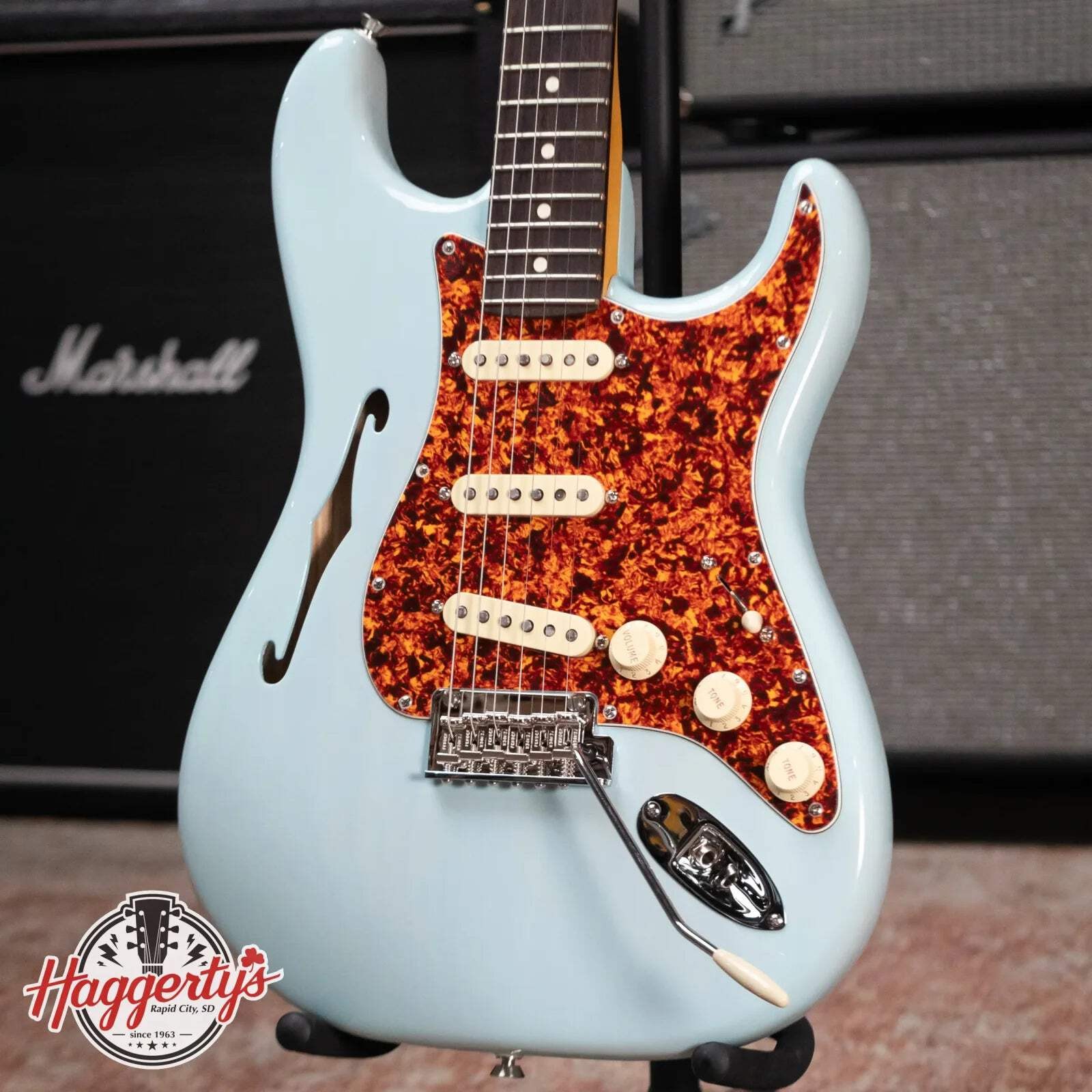 Fender American Professional II Stratocaster Thinline – Transparent Daphne Blue