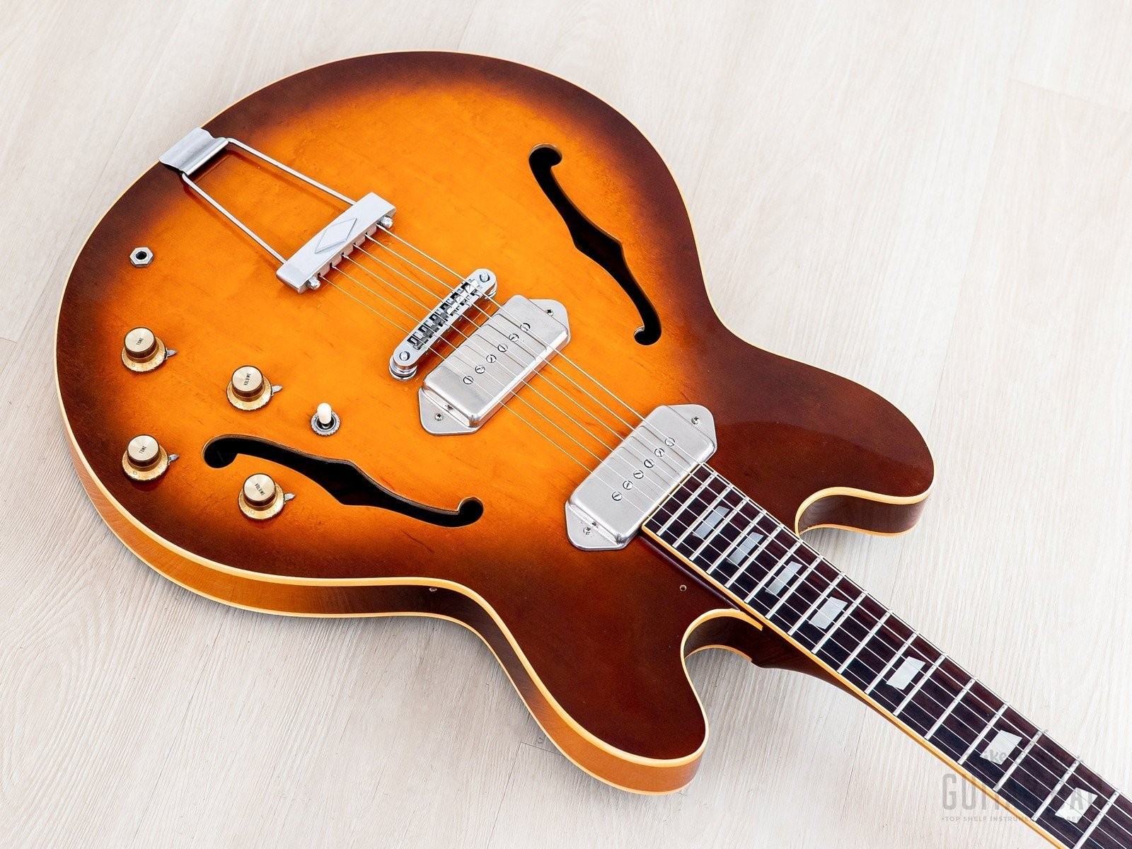 1980 Epiphone Casino Vintage Guitar Sunburst Near-Mint w/ Case, Matsumoku