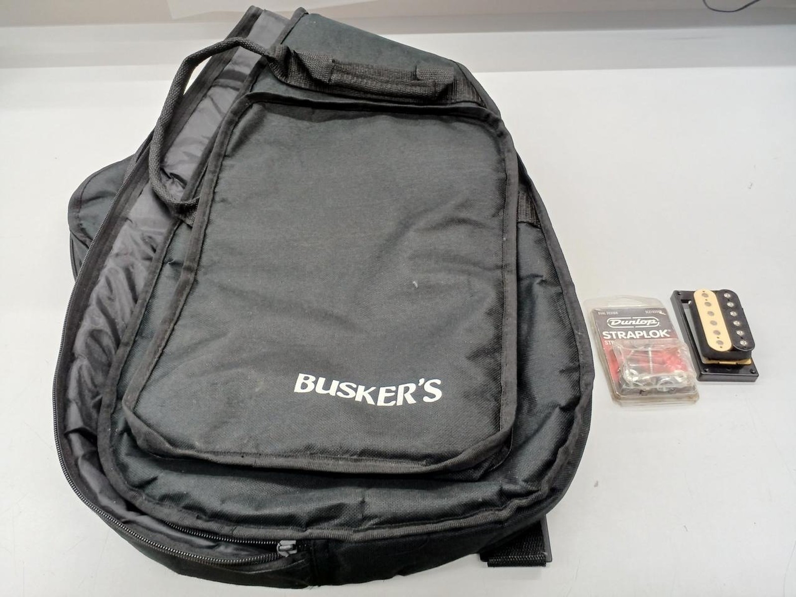 BUSKER’S BLS300 Used Basswood body Engineering wood fingerboard w/Soft case