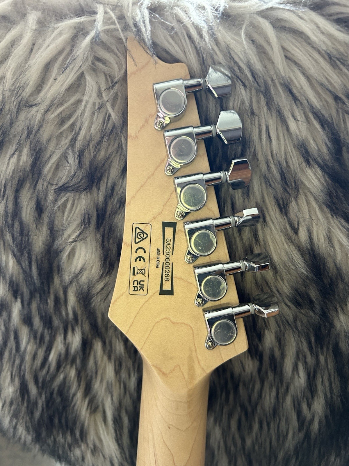 Ibanez Mikro GRGM21M Solid Electric Guitar. Barely Used