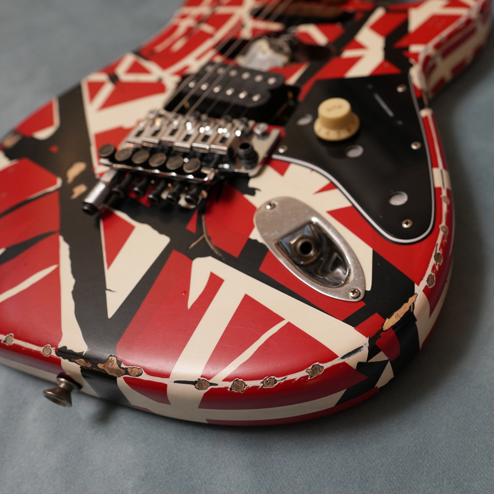 EVH Striped Series Frankenstein Frankie Red with Black Stripes Relic Guitar