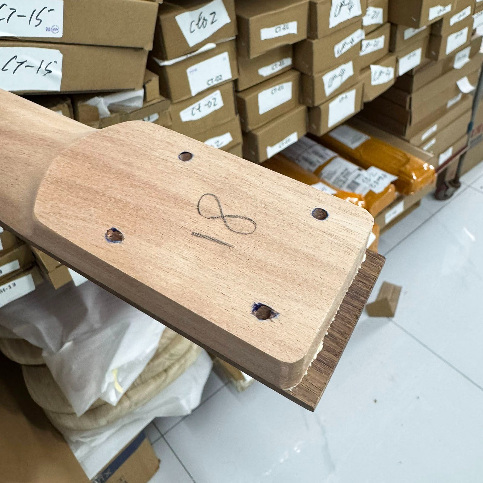 Unfinished Mahogany Electric Guitar DIY Kit 22 Frets 24.75″ Scale Mahogany Neck