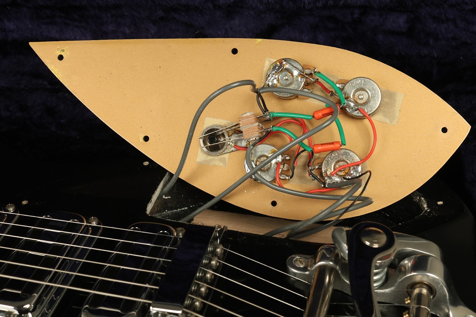 1995 Rickenbacker 325V59 Jetglo