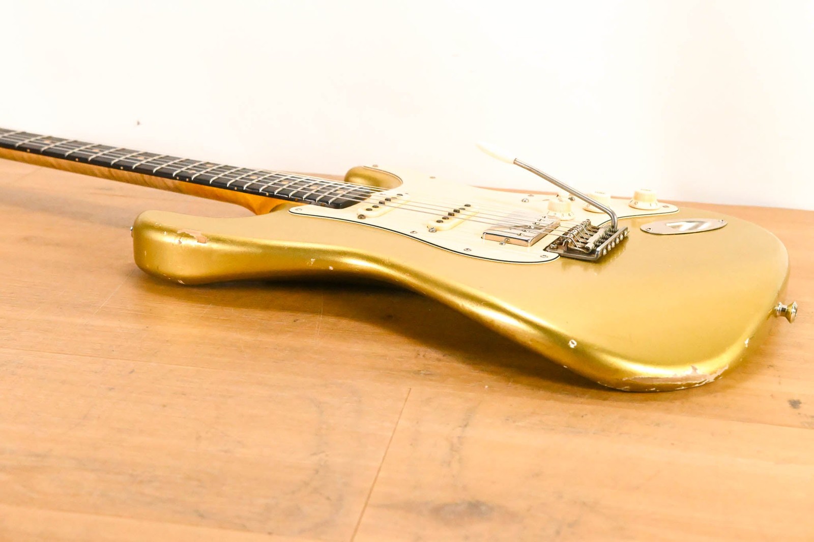 TMG Dover Custom S-Style HSS – Aged Aztec Gold CG014HR