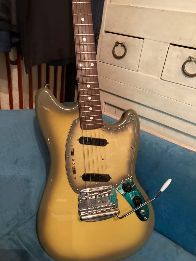 Super rare!! FenderJapan rare Antigua Mustang exquisite valuable model!!