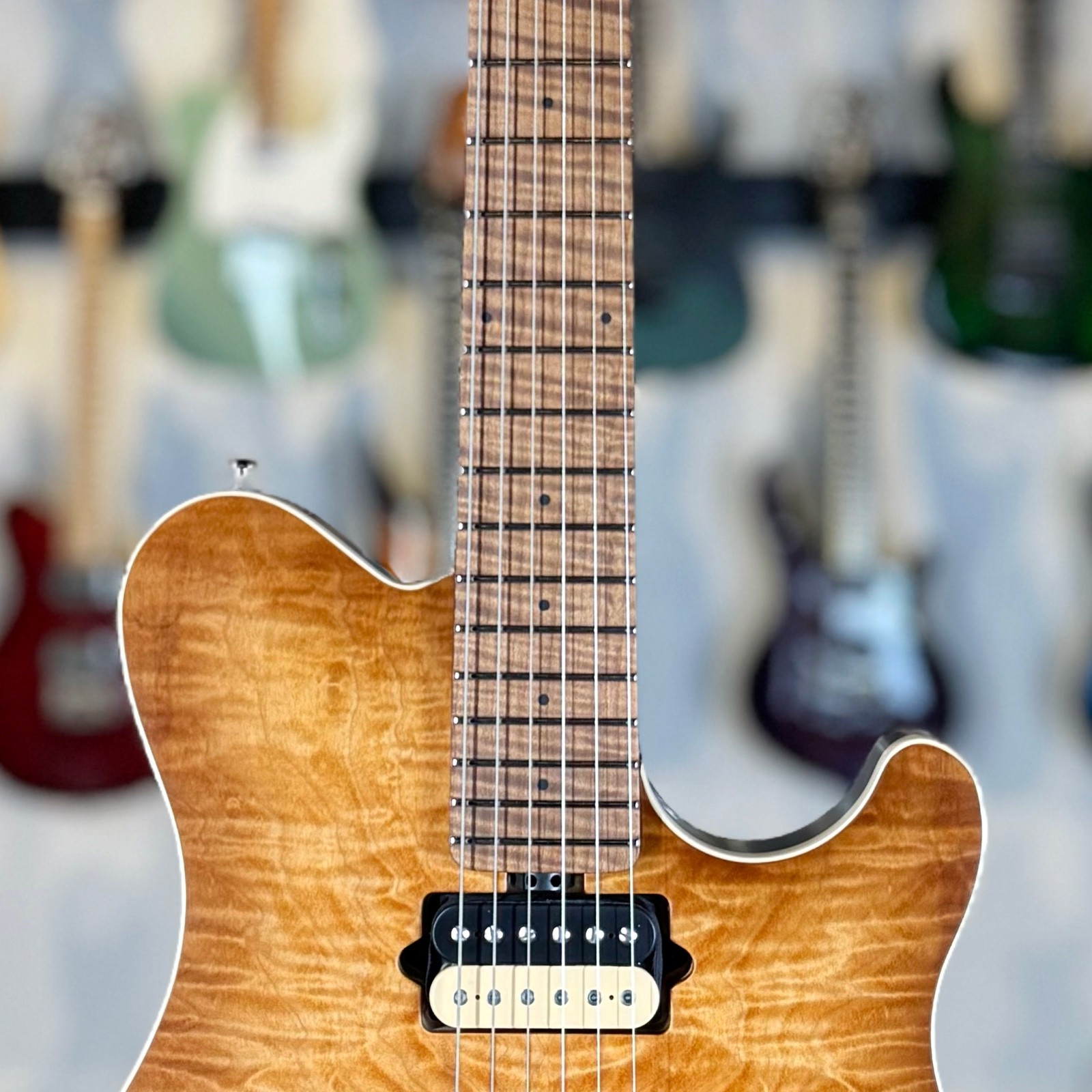 Ernie Ball Music Man Axis Super Sport – Honey Pot Flame – Mastergrade Maple