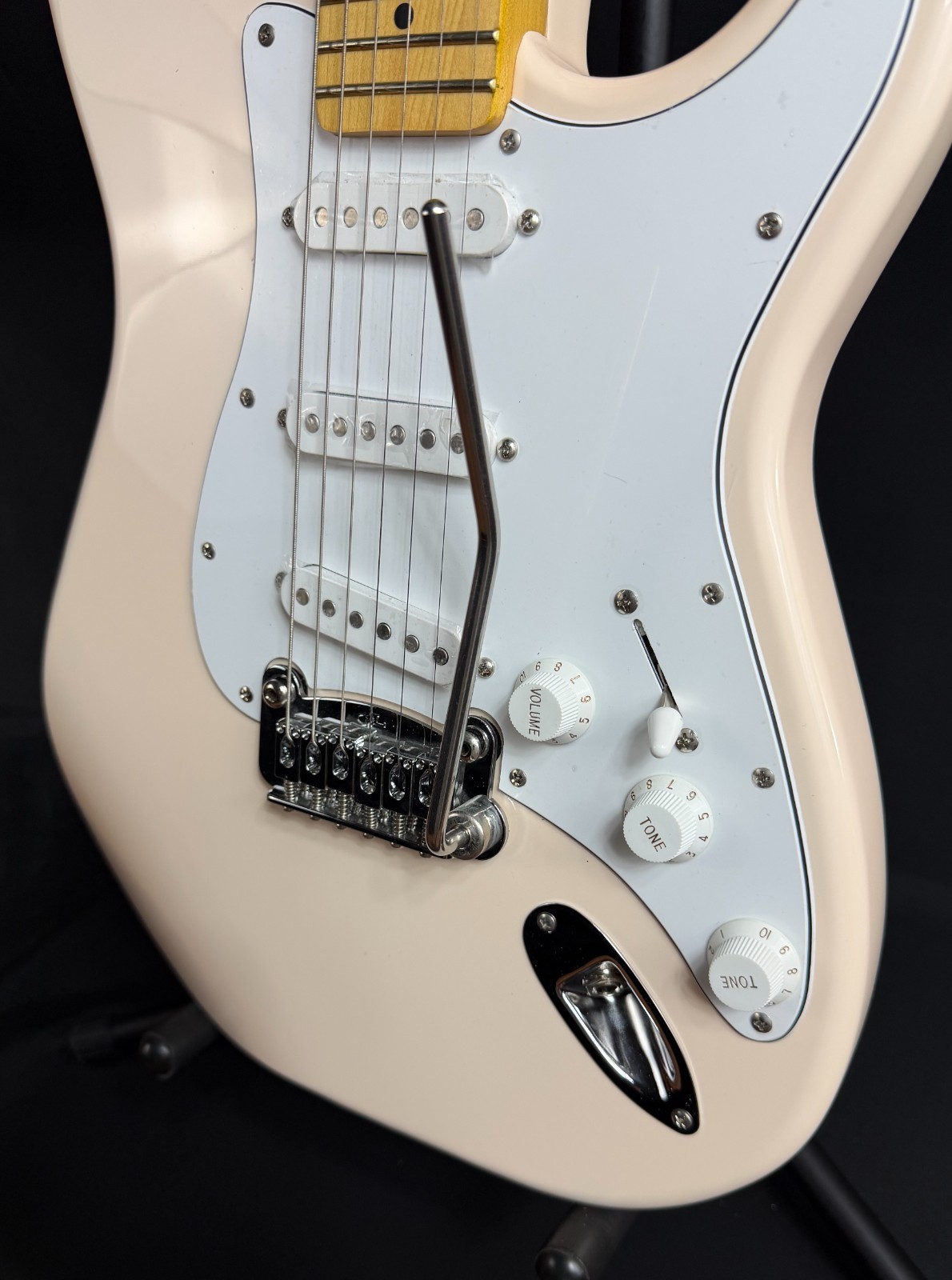 G&L Tribute Legacy Electric Guitar Olympic White Finish (780)