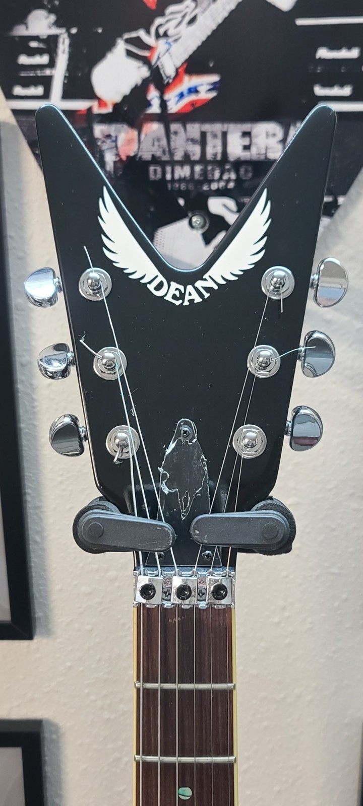 Dean V 79 Floyd Rose Seymour Duncan Invader Pickups, Exc Cond, Gig Bag Too!