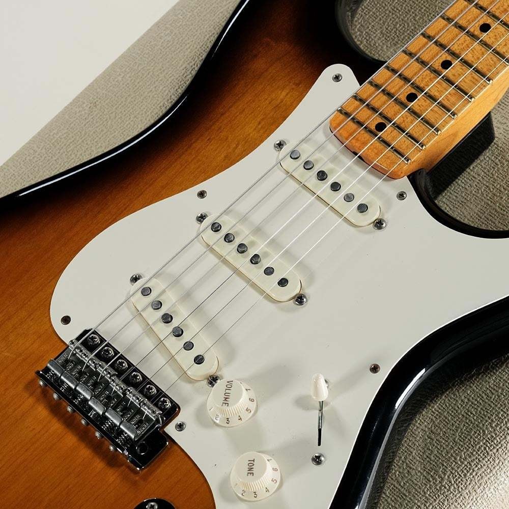 Fender Eric Johnson Stratocaster 2012 2-Color Sunburst Used