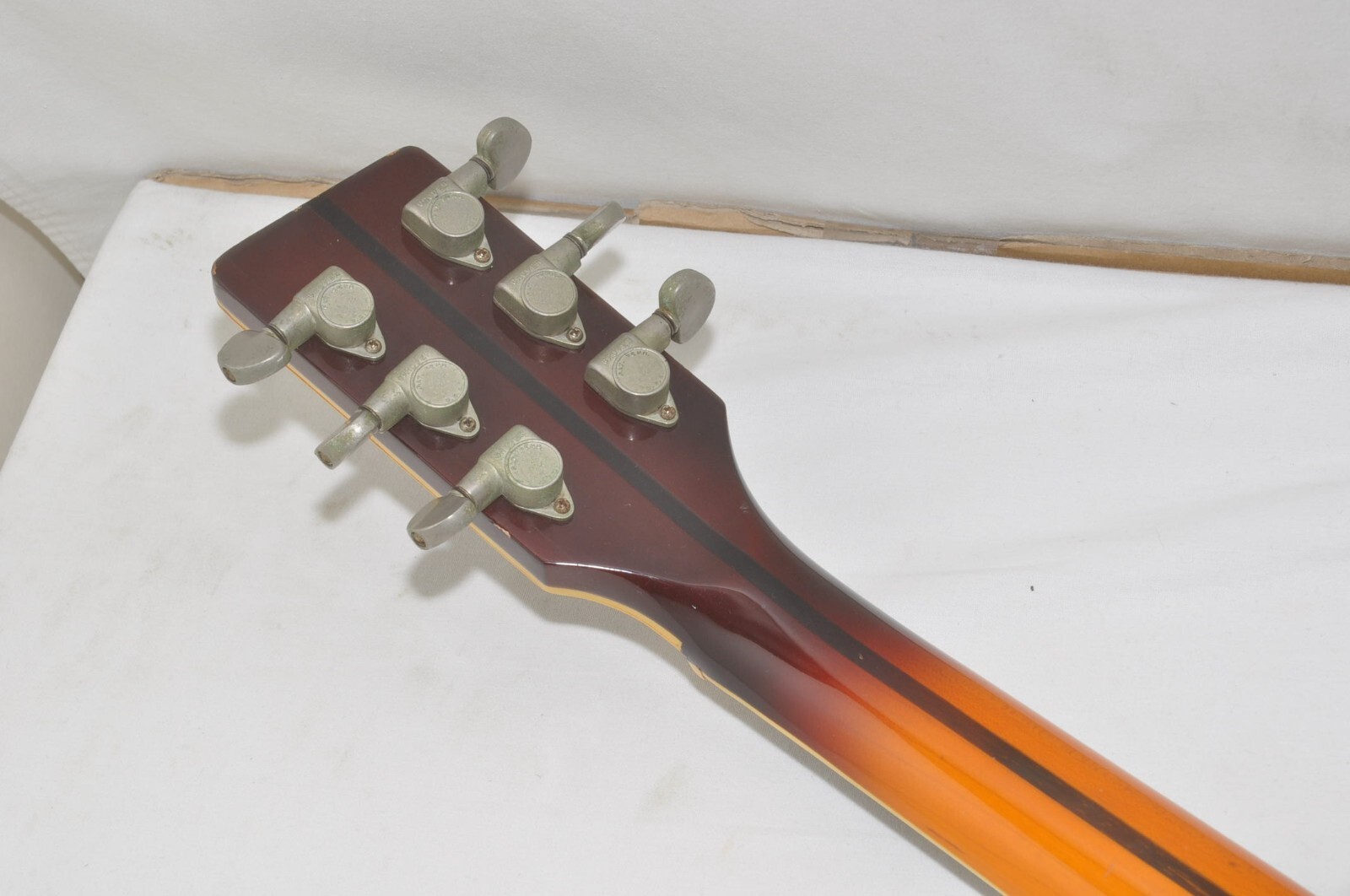 Guyatone Marroly with case 6J0929C-G2 Electric Guitar RefNo 6536