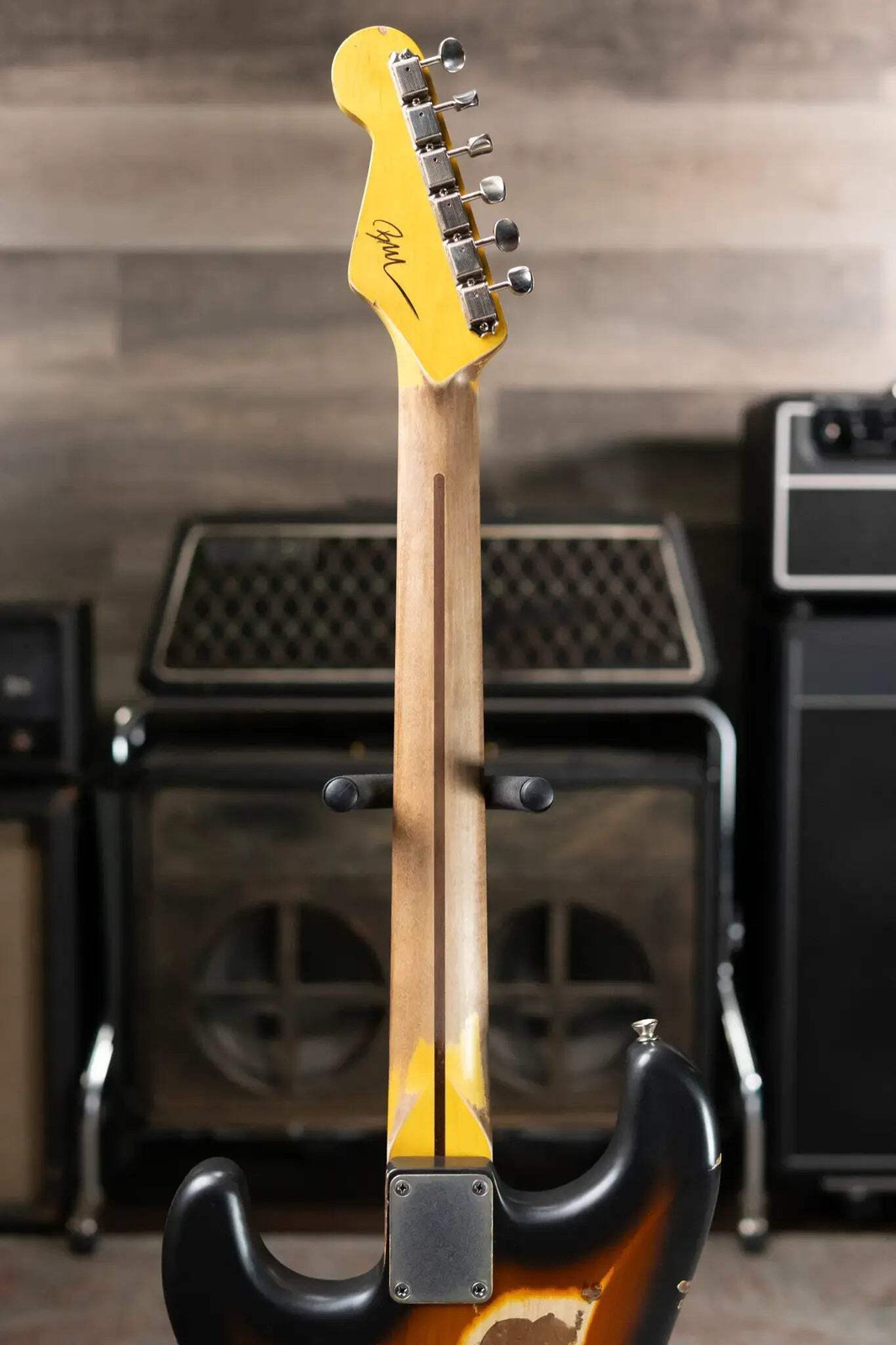 Nash S-57 Electric Guitar – 2-Tone Sunburst with Hardshell Case