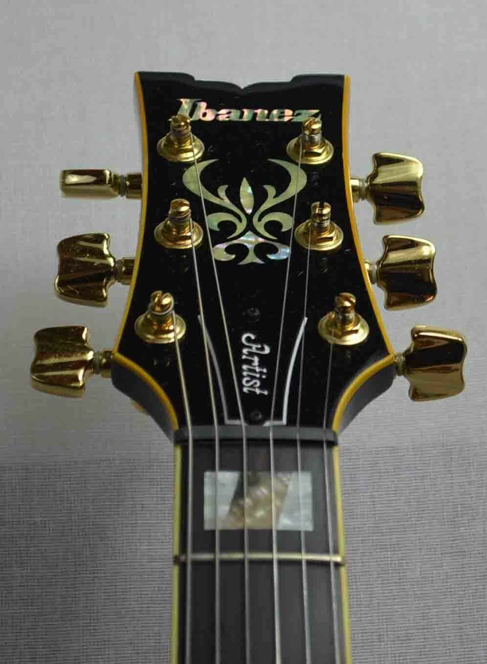 Ibanez Artist AM-255 6-String Electric Guitar with Hard Case