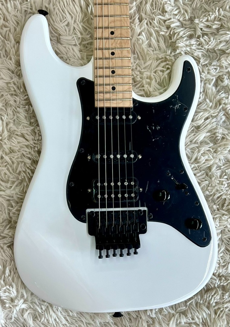 Jackson X Series San Dimas Adrian Smith (Iron Maiden) SDXM, Guitar-White/Black
