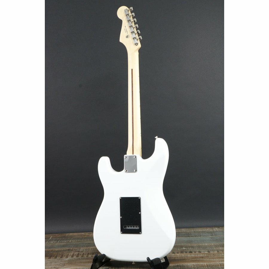 Fender Made in Japan Hybrid II Stratocaster Maple Fingerboard, Arctic White