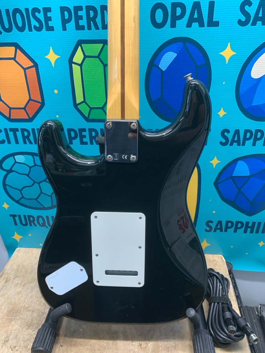 Fender Roland Ready 13 Pin Stratocaster Electric Guitar (E10048542)