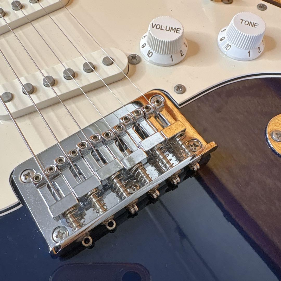 2.6Kg Squire Stratocaster Hardtail