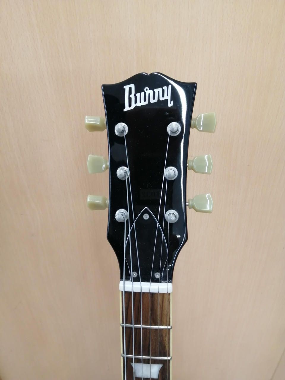BUNNY Electric Guitar Les Paul Used