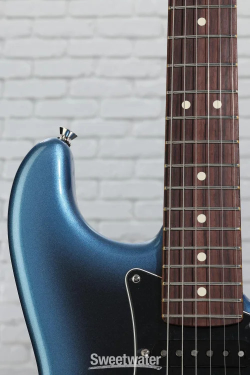 Fender American Professional II Stratocaster – Dark Night with Rosewood